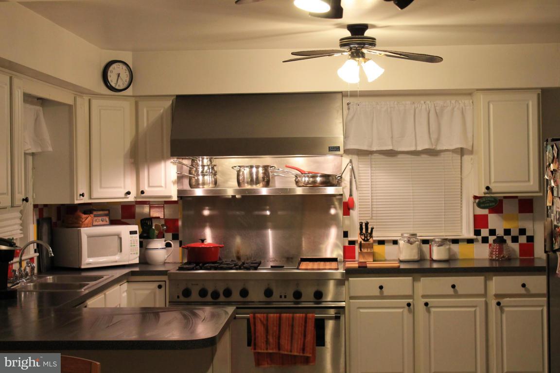 128 Market Street Lititz, PA 17543 - Photo 6 of 17 Gallery Image 6
