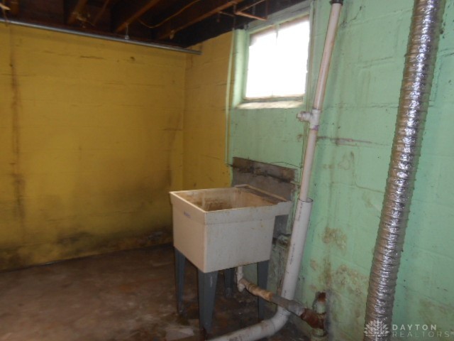 1202 Burt Street Springfield, OH 45505 - Photo 17 of 21 Gallery Image 17