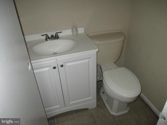 8002 Sandy Spring Road Laurel, MD 20707 - Photo 18 of 23 Bath