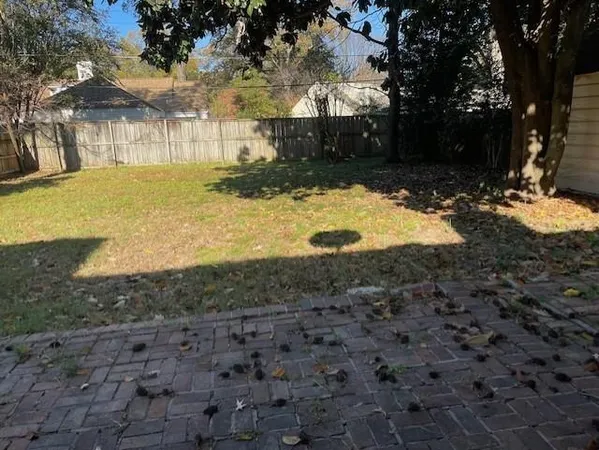 $2,400 | 3634 Cowden Avenue, Memphis, TN 38111