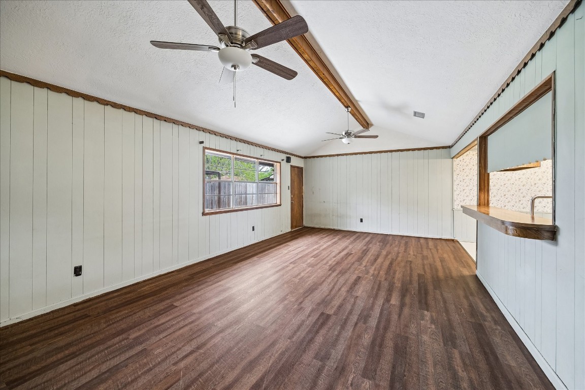 1200 Sagebrush Trail Baytown, TX 77521 - Photo 3 of 14