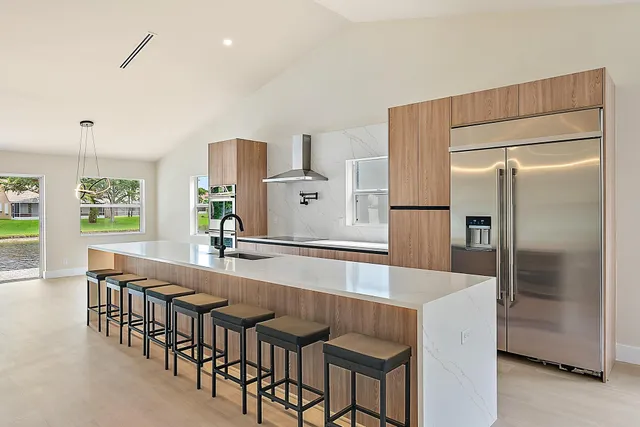 $685,000 | 5530 Grande Palm Circle, Delray Beach, FL 33484