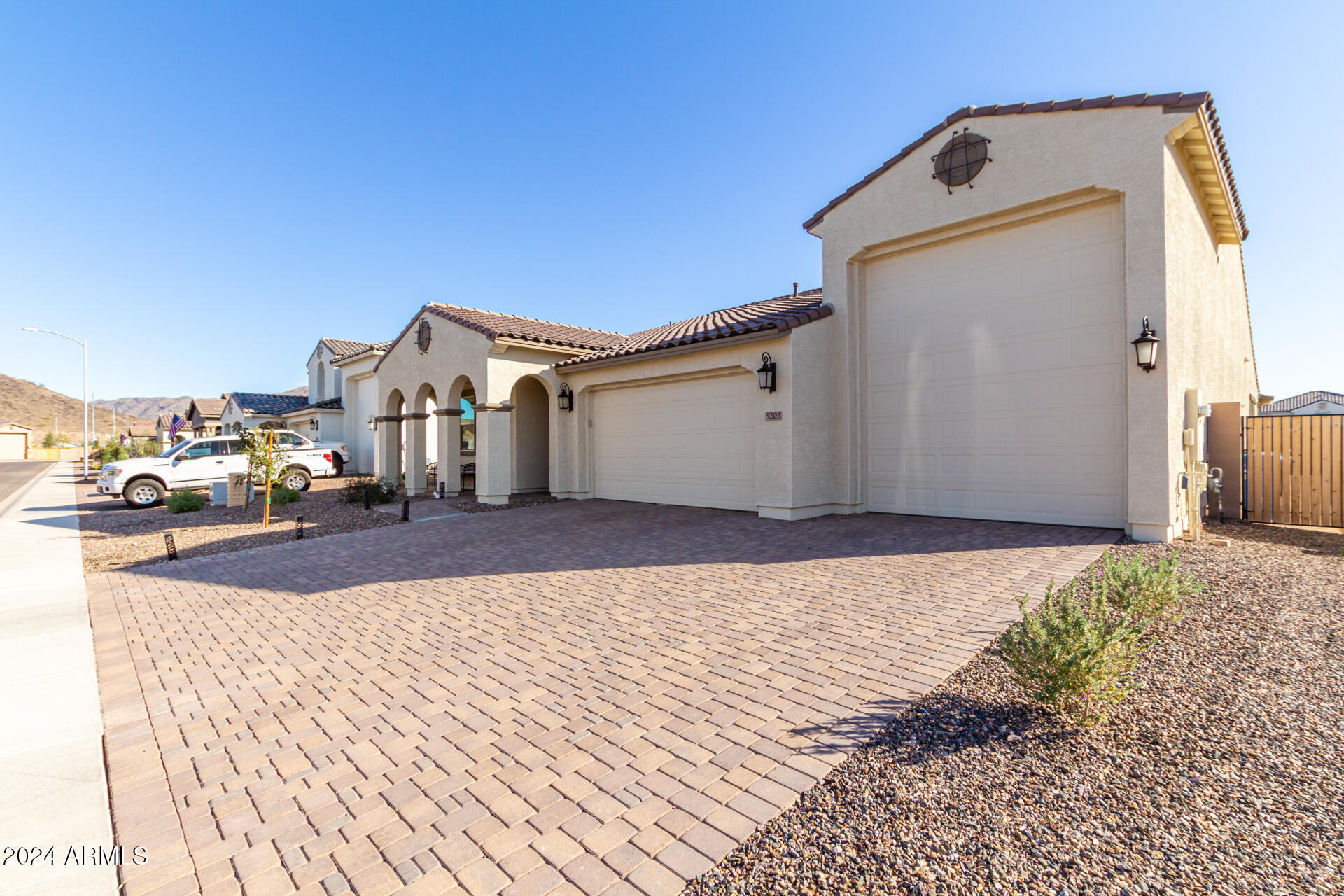 5203 West Roundhouse Road Laveen, AZ 85339 - Photo 5 of 50 0005-05 - Roundhouse