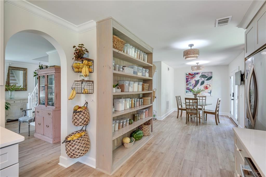 2802 Royal Bluff Decatur, GA 30030 - Photo 10 of 43