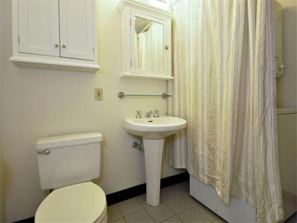 15 Claflin Road, Unit 3 Brookline, MA 02445 - Photo 22 of 26