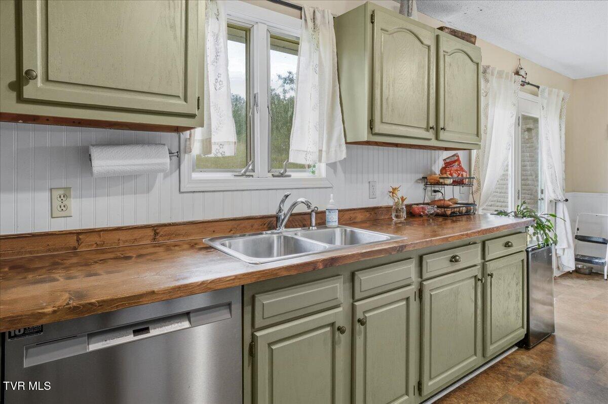 122 South Fork Road Marion, VA 24354 - Photo 15 of 70 40-WBP-S-Fork-40