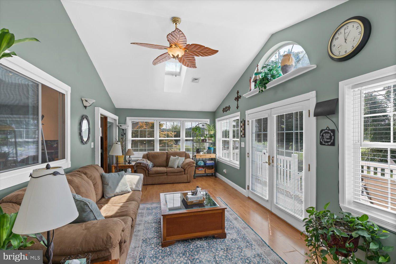 220 Derbyshire Road Lancaster, PA 17601 - Photo 14 of 40 All seasons room