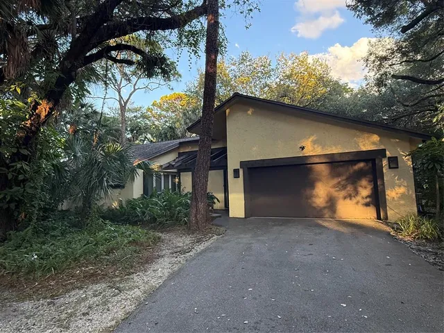 $4,000,000 | 1711 Southwest 30th Place, Fort Lauderdale, FL 33315