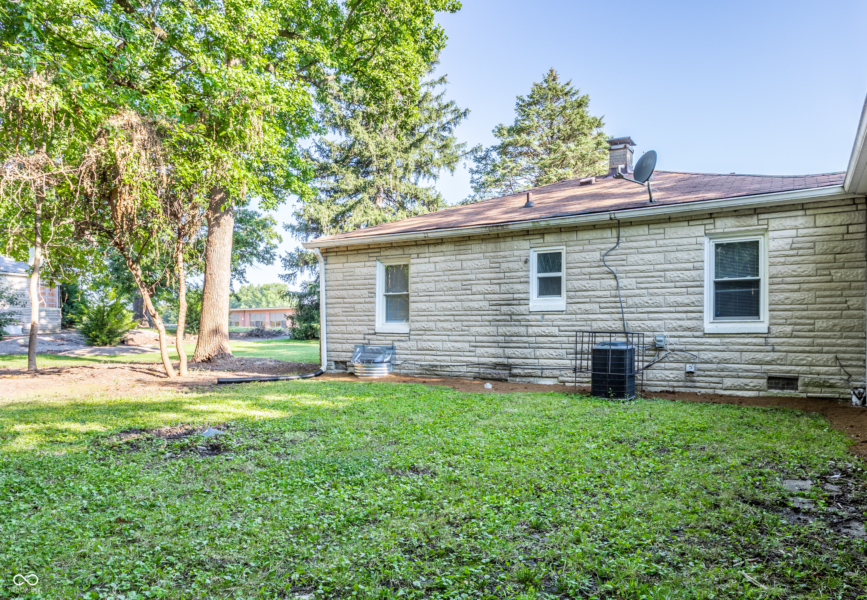 5927 East 23rd Street Indianapolis, IN 46218 - Photo 27 of 28