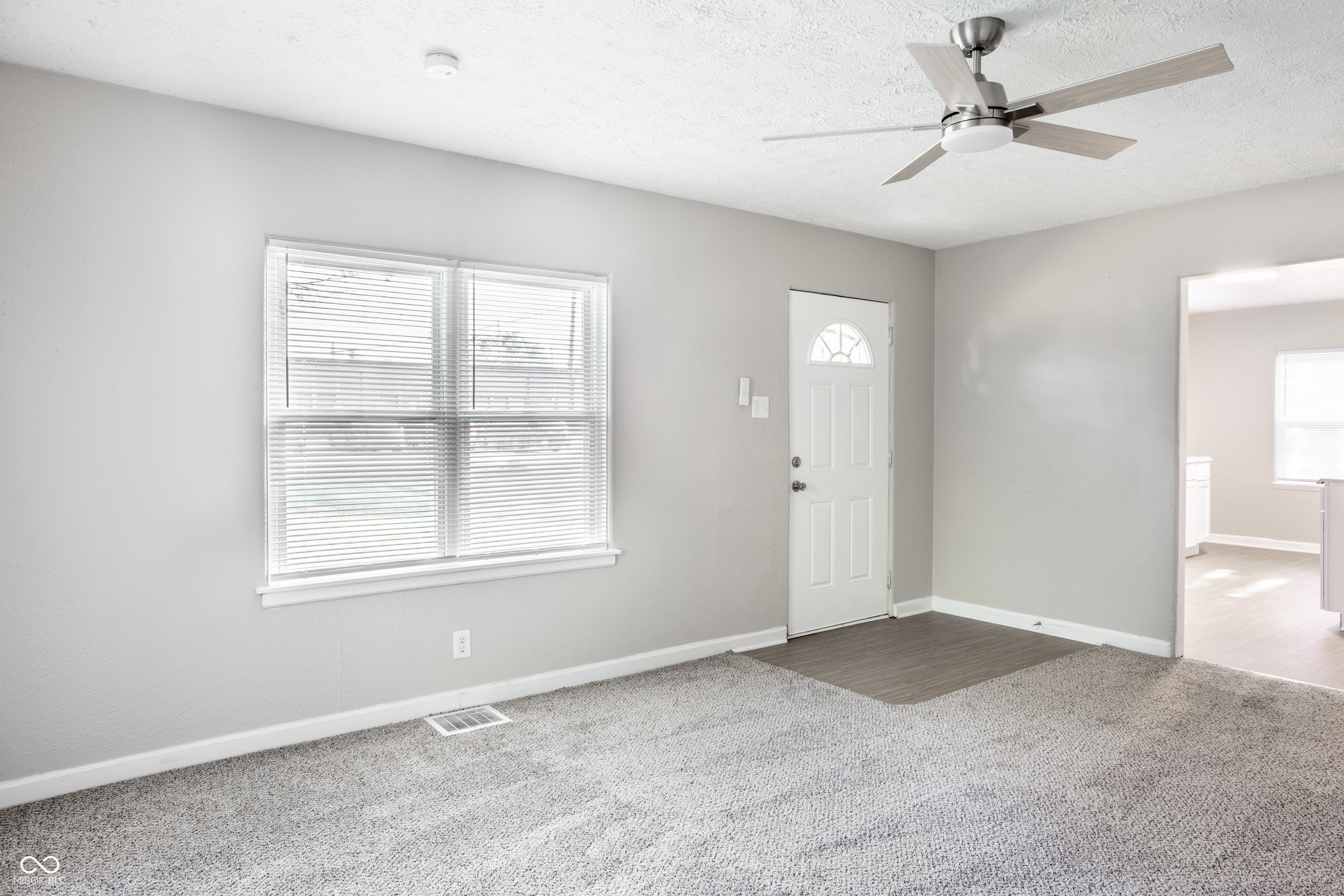 5927 East 23rd Street Indianapolis, IN 46218 - Photo 8 of 28