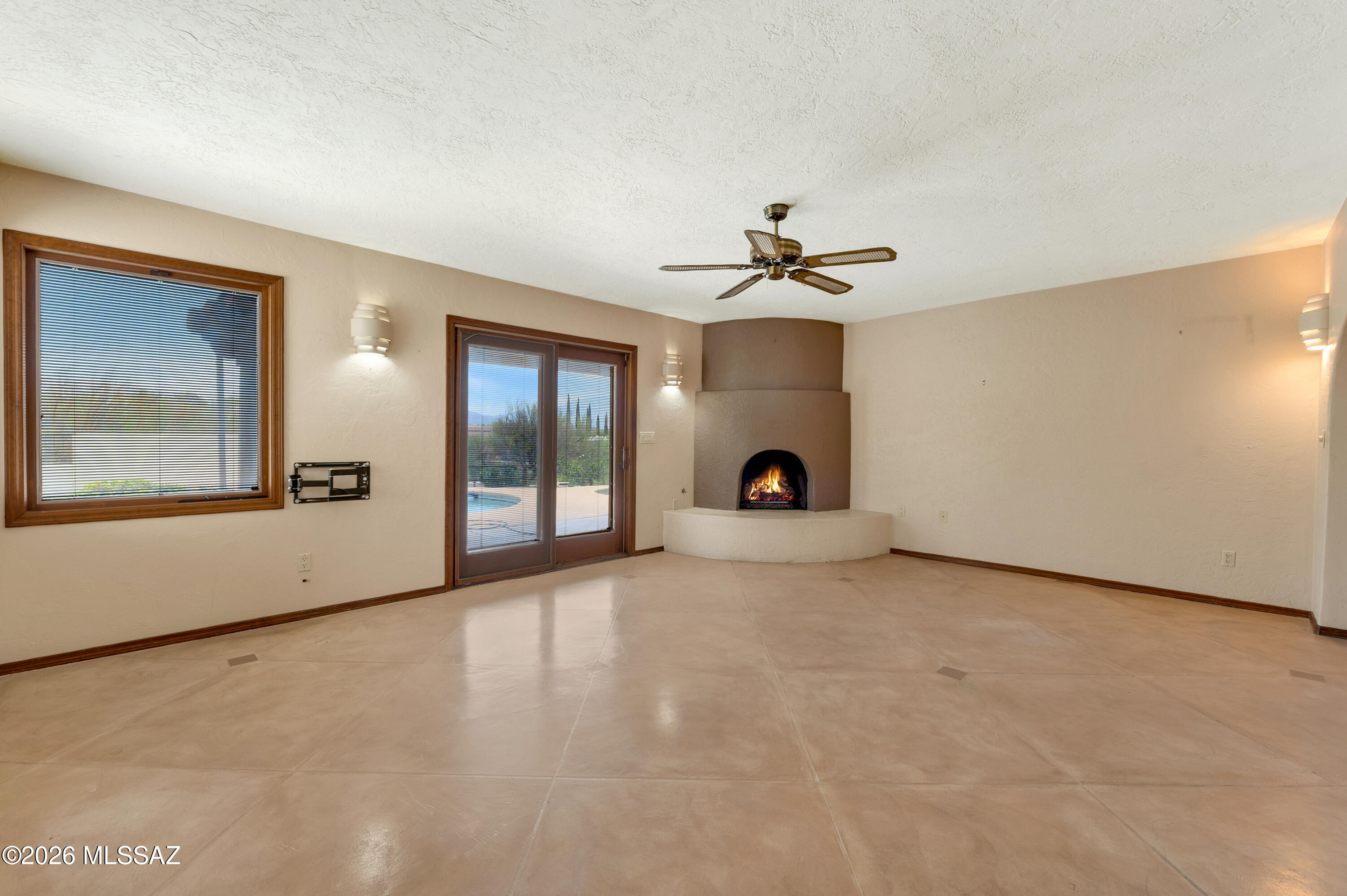 3990 North Ridgecrest Drive Tucson, AZ 85750 - Photo 12 of 42 Great Room