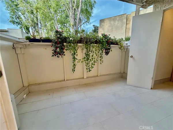 $2,590 | 28947 Thousand Oaks Boulevard, Agoura Hills, CA 91301