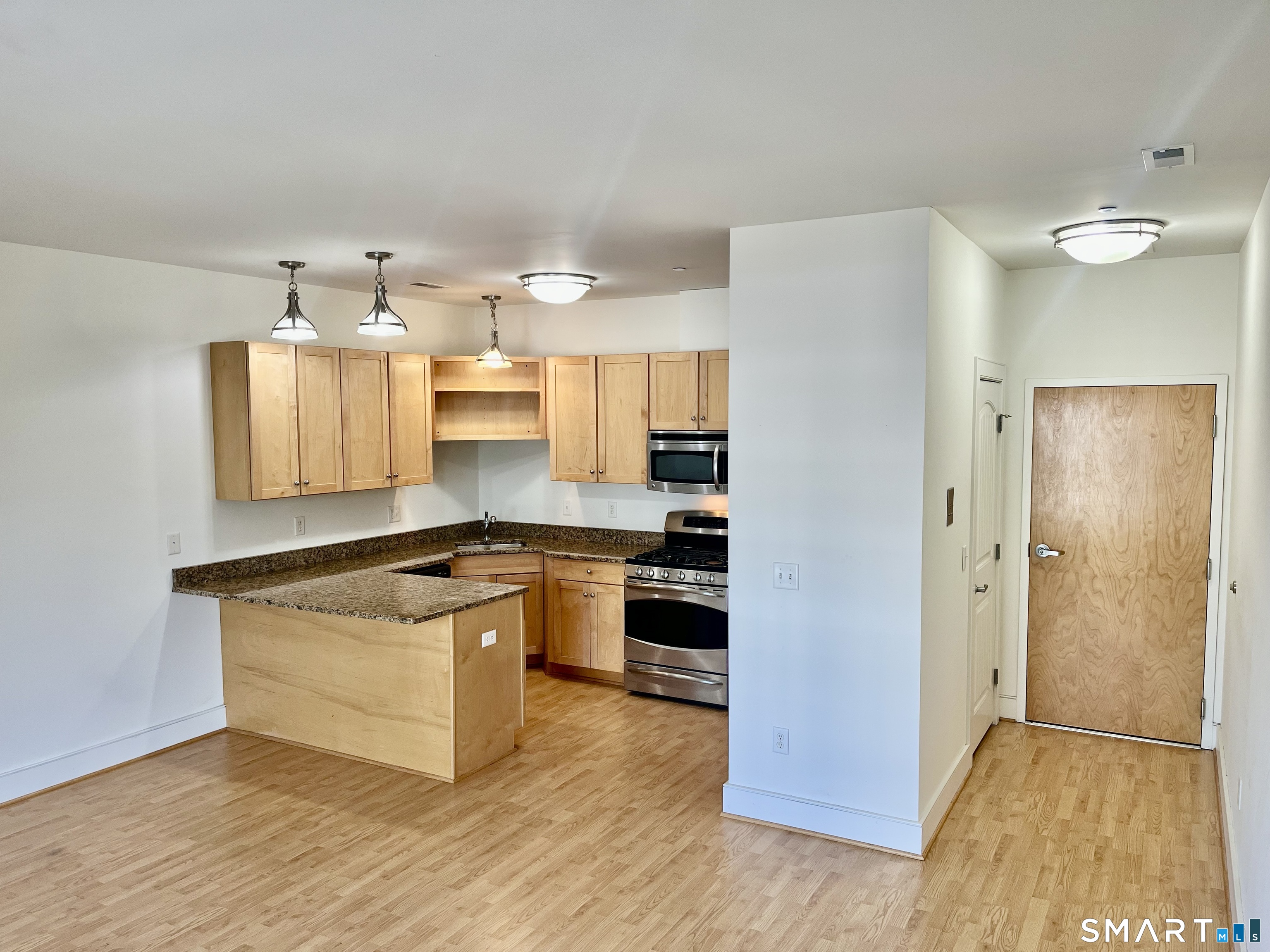 1343 Boston Post Road, Unit 206 Madison, CT 06443 - Photo 3 of 12