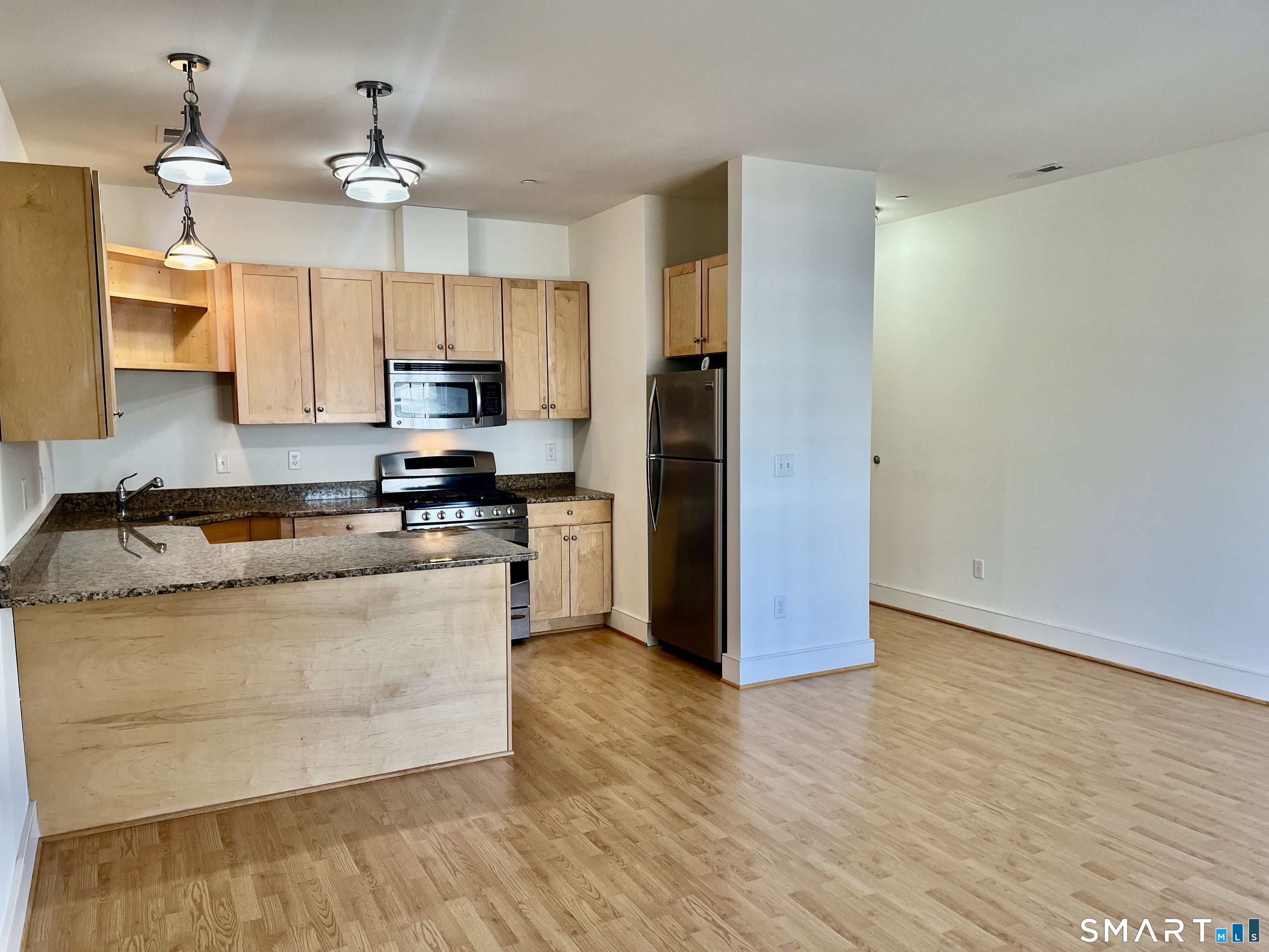 1343 Boston Post Road, Unit 206 Madison, CT 06443 - Photo 4 of 12