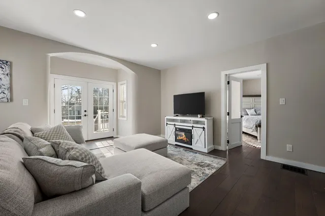 $370,000 | 288 West Commercial Avenue, Lowell, IN 46356