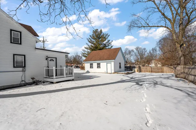 $370,000 | 288 West Commercial Avenue, Lowell, IN 46356