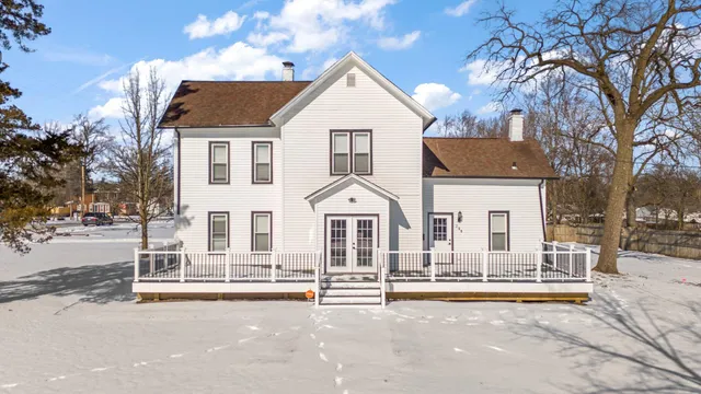 $370,000 | 288 West Commercial Avenue, Lowell, IN 46356