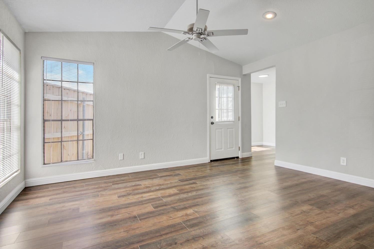 4335 Crow Road Beaumont, TX 77706 - Photo 2 of 12 Gallery Image 2