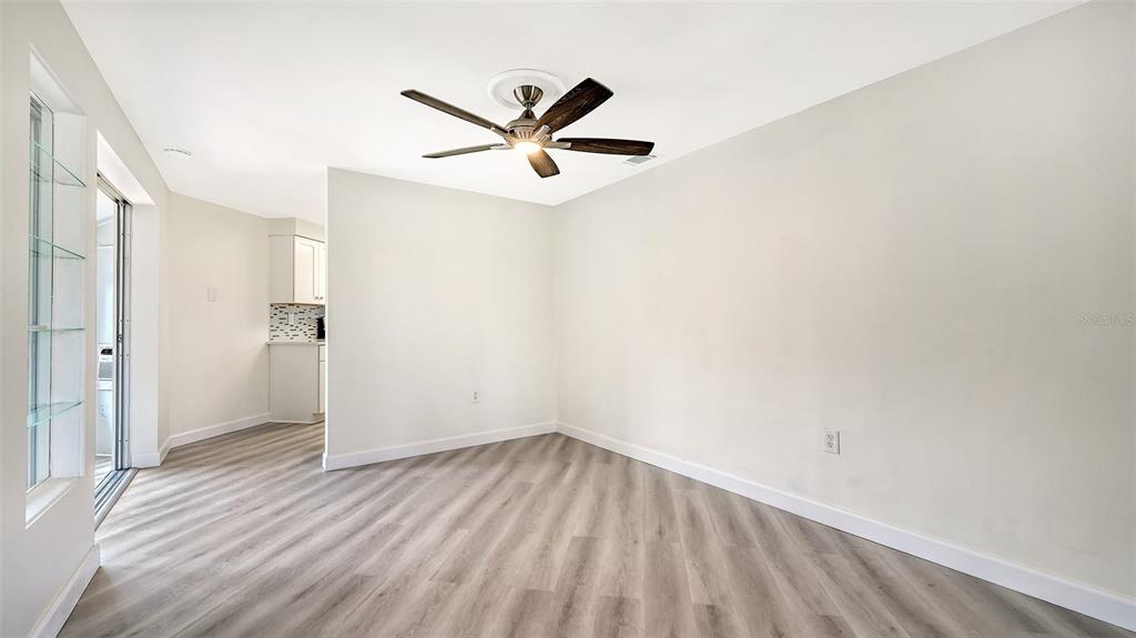 2512 Post Road Sarasota, FL 34231 - Photo 5 of 35