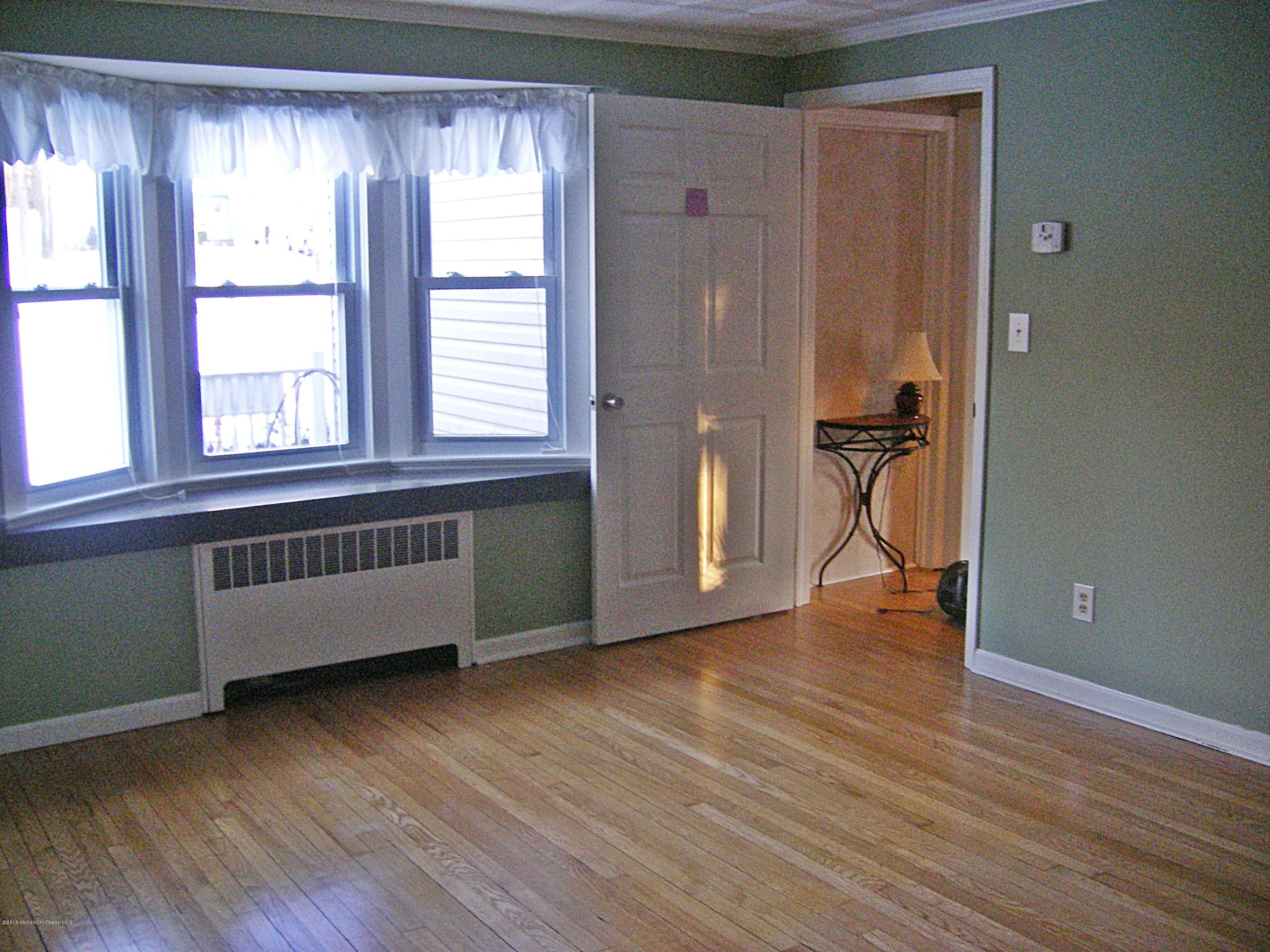 148 White Road Jackson, NJ 08527 - Photo 15 of 19 Master Bedroom -J