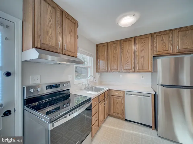 $485,000 | 11904 Lafayette Drive, Silver Spring, MD 20902