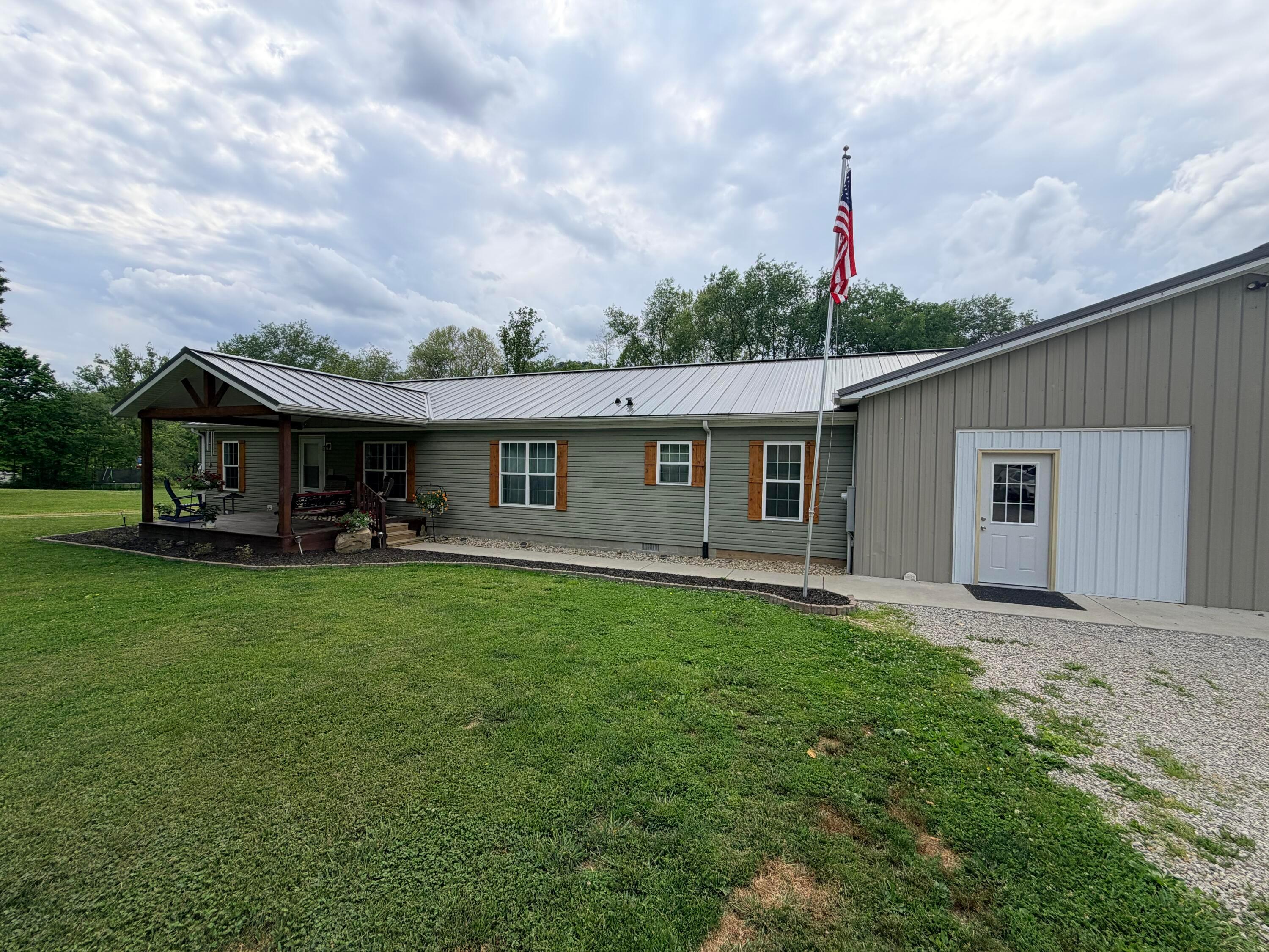 1149 Poes Run Road Londonderry, OH 45647 - Photo 4 of 47