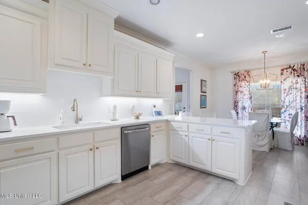 $498,900 | 300 Deer Hollow, Brandon, MS 39047