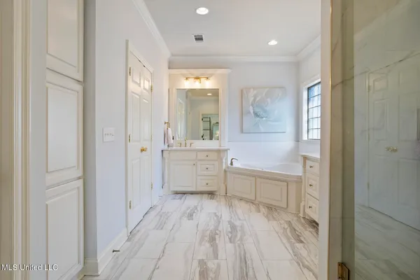 $498,900 | 300 Deer Hollow, Brandon, MS 39047