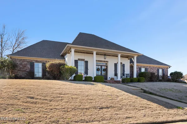 $498,900 | 300 Deer Hollow, Brandon, MS 39047