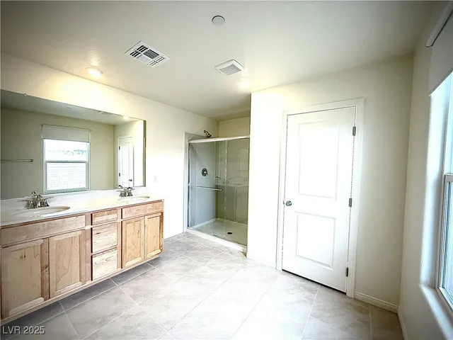 $2,795 | 9961 Locking Biner Avenue, Las Vegas, NV 89166