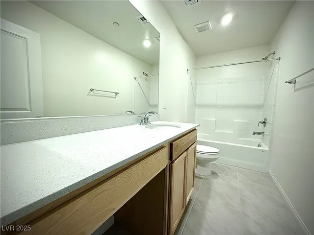 $2,795 | 9961 Locking Biner Avenue, Las Vegas, NV 89166