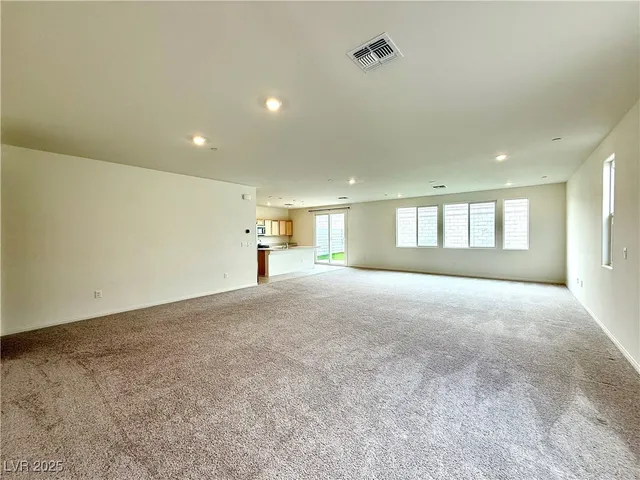 $2,795 | 9961 Locking Biner Avenue, Las Vegas, NV 89166