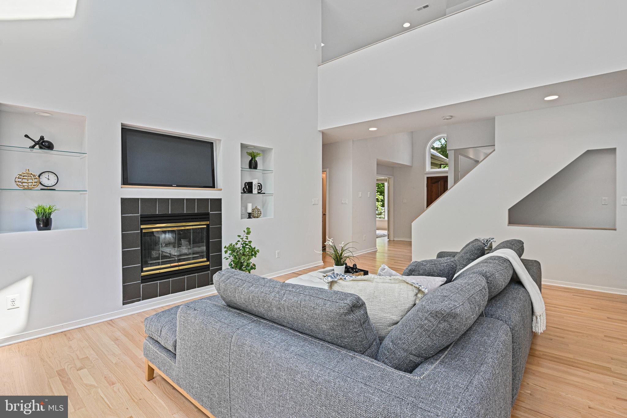 11217 Bright Pond Lane Reston, VA 20194 - Photo 14 of 72 Enjoy cozy nights in front of the fire