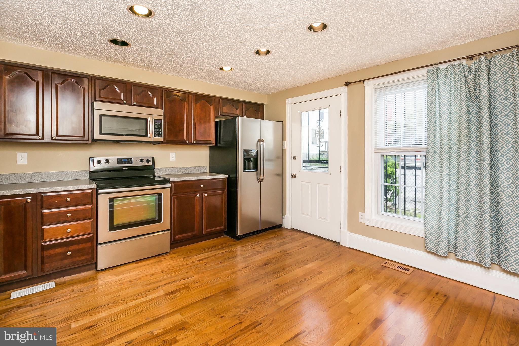 810 Carroll Street Baltimore, MD 21230 - Photo 8 of 30 Kitchen with Hardwood Floors