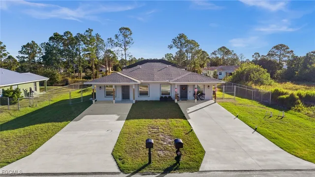 $1,725 | 915 Graystone Avenue, Lehigh Acres, FL 33974