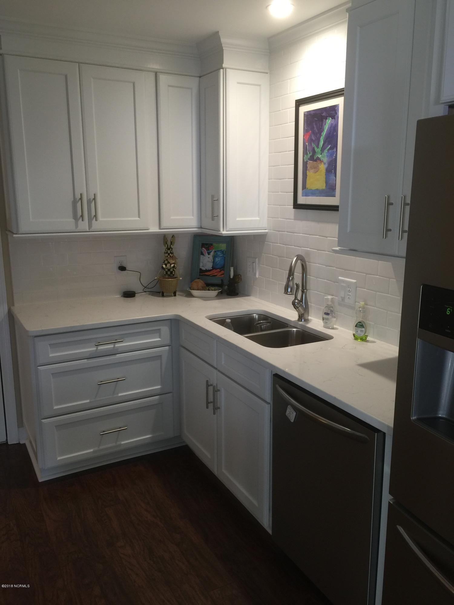 1868 Quail Ridge Road, Unit F Greenville, NC 27858 - Photo 16 of 34 IMG_2659