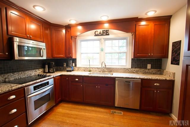151 Launch Landing Road Moyock, NC 27958 - Photo 2 of 21 Gallery Image 2