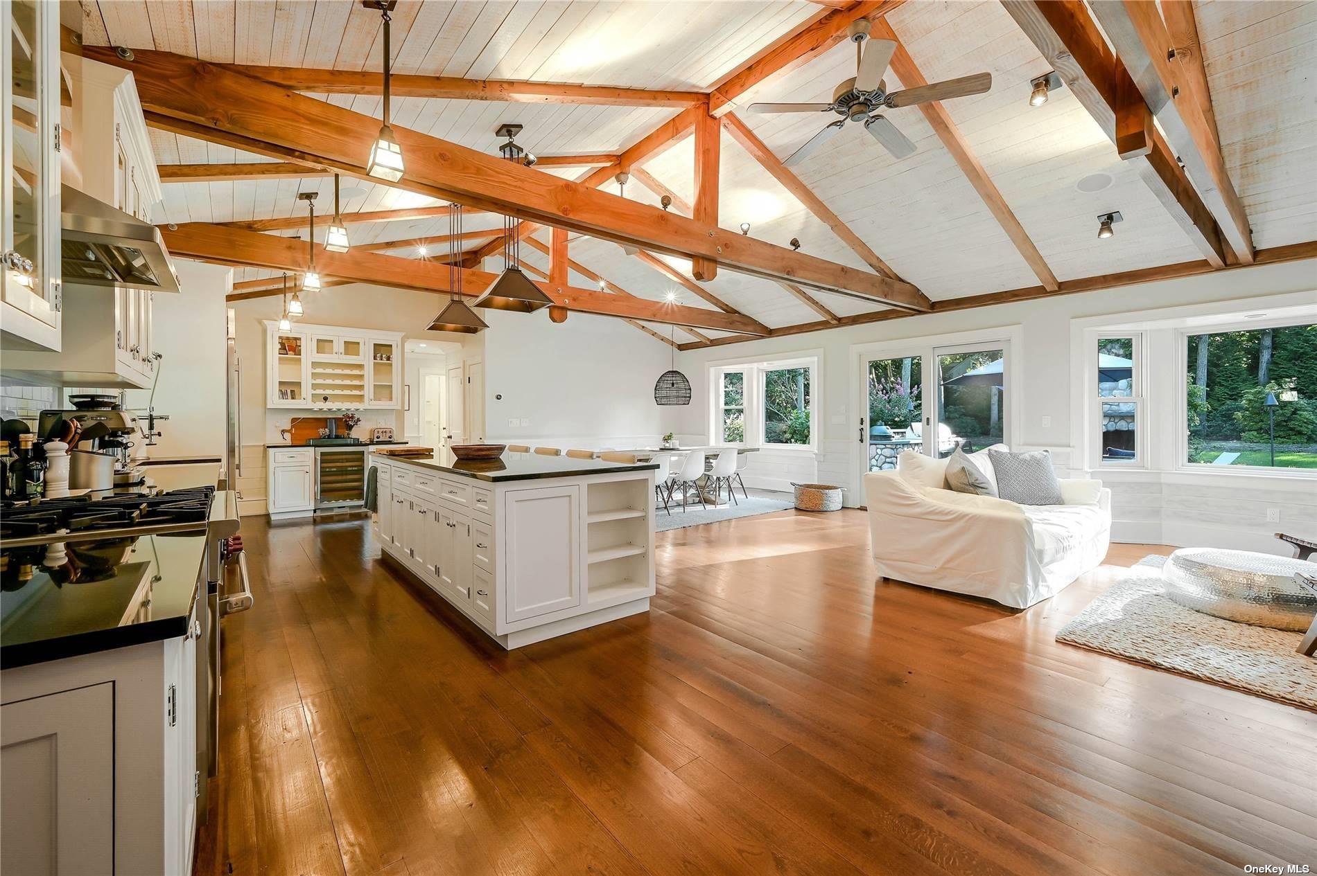 1600 Pine Tree Road Cutchogue, NY 11935 - Photo 2 of 32