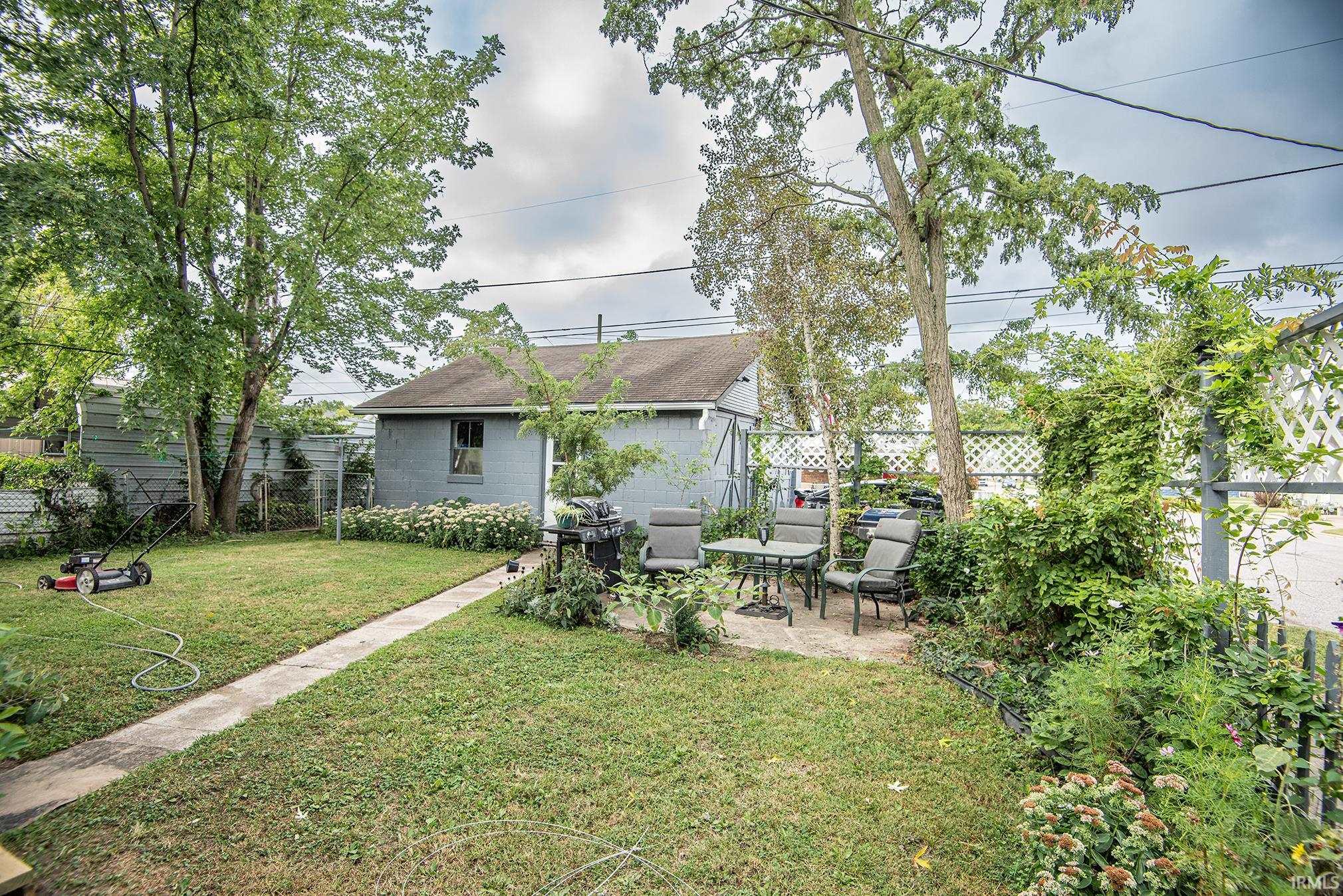 1301 Ridgeway Avenue Vincennes, IN 47591 - Photo 23 of 26 Gallery Image 23