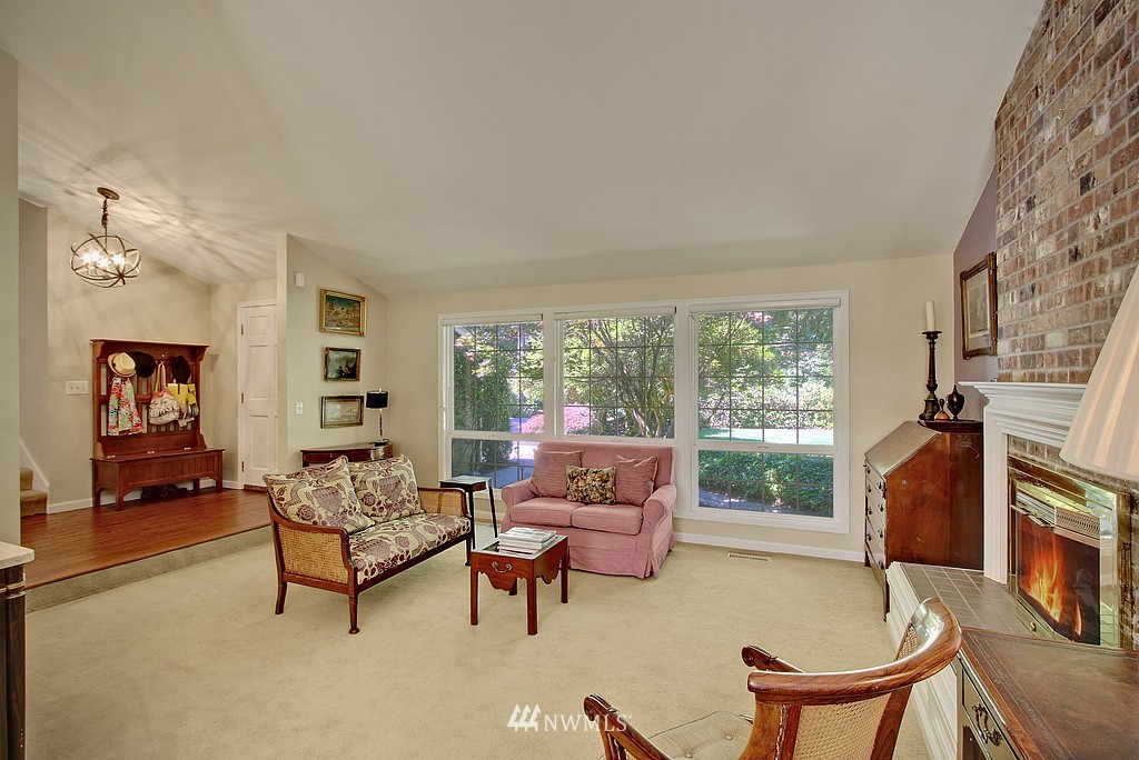 22629 53rd Avenue Southeast Bothell, WA 98021 - Photo 4 of 23