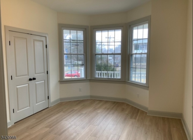 21 Bartholdi Avenue Butler, NJ 07405 - Photo 10 of 12