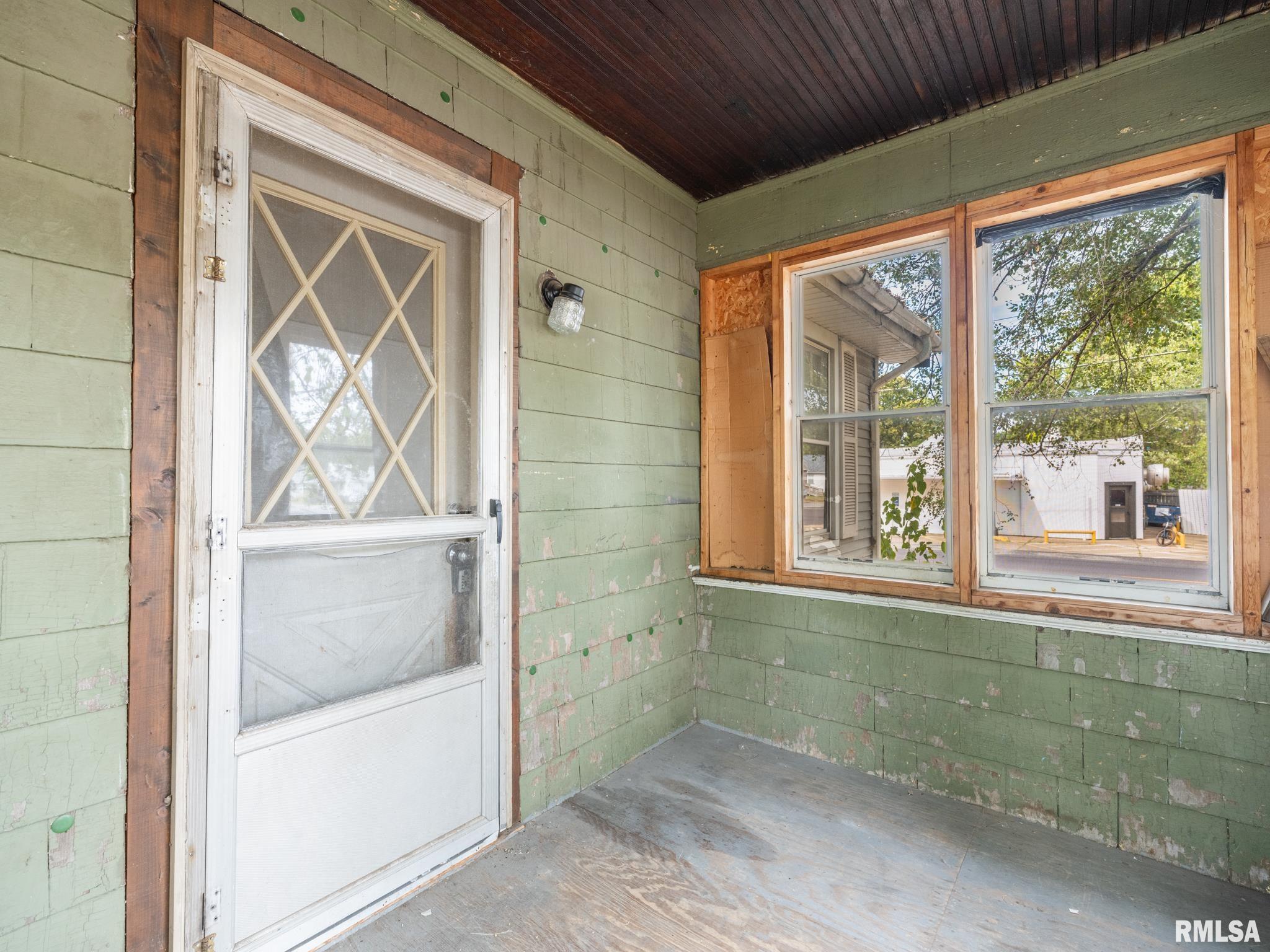 1301 South 7th Street Pekin, IL 61554 - Photo 8 of 10