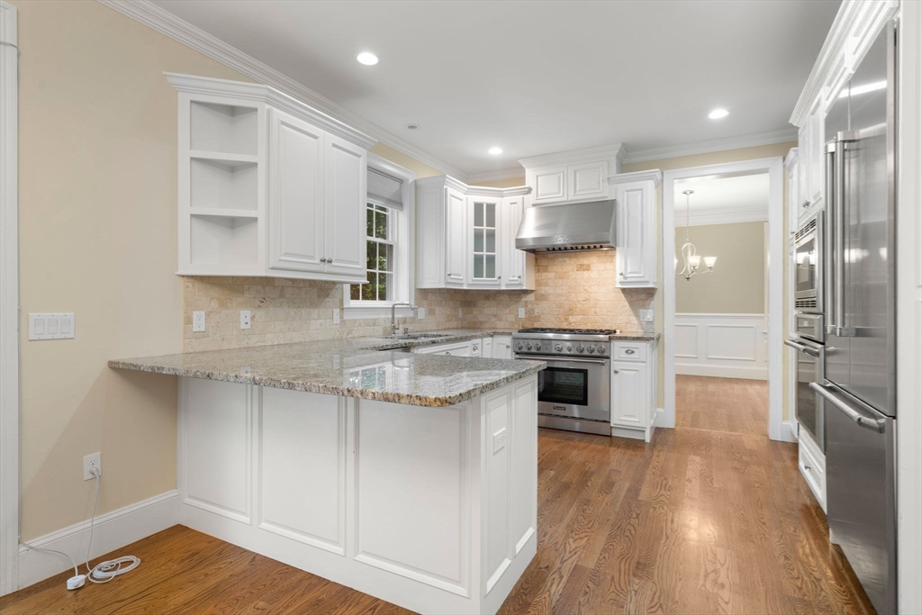 78 Hunnewell Street Wellesley, MA 02481 - Photo 14 of 42