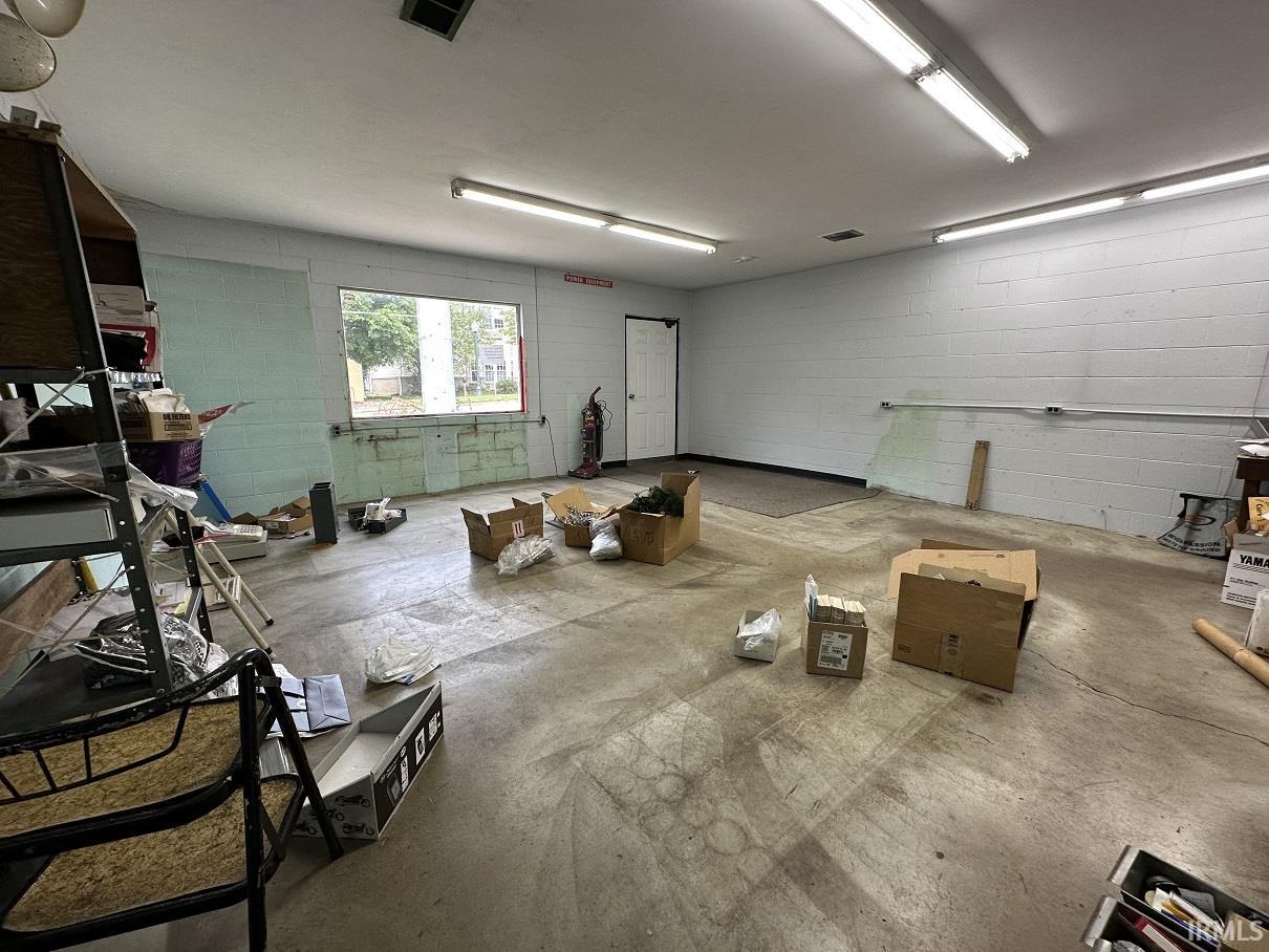 322 West 3rd Street Bloomington, IN 47404 - Photo 19 of 35