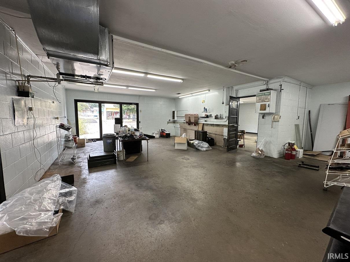 322 West 3rd Street Bloomington, IN 47404 - Photo 21 of 35