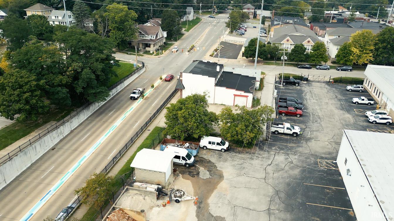 322 West 3rd Street Bloomington, IN 47404 - Photo 3 of 35