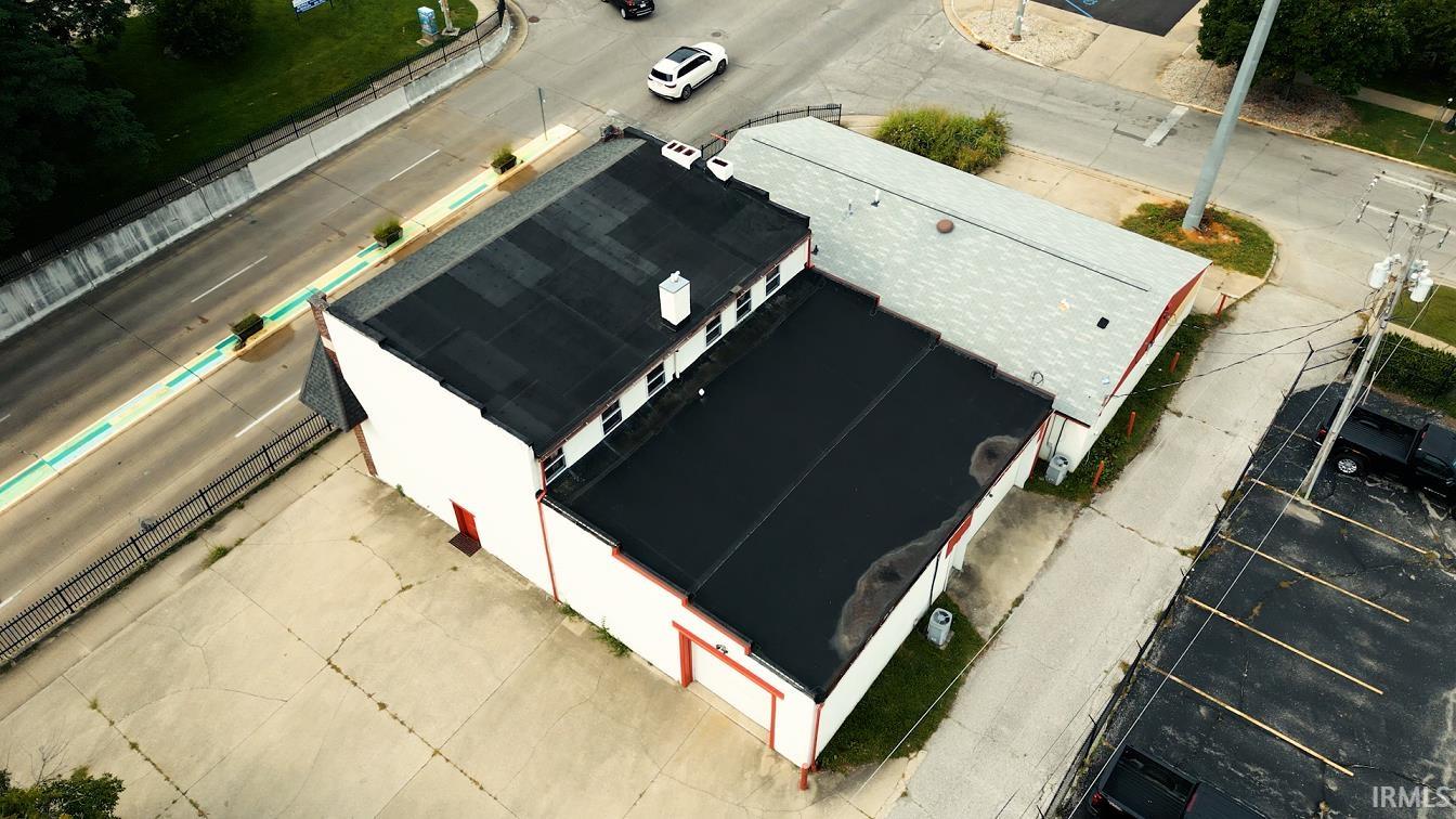 322 West 3rd Street Bloomington, IN 47404 - Photo 4 of 35