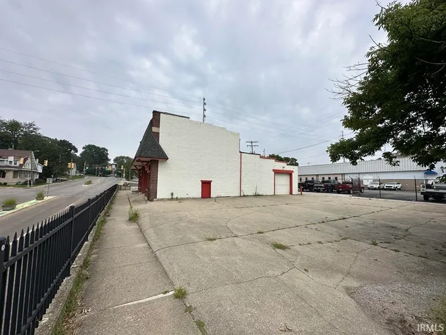 $1,500,000 | 322 West 3rd Street, Bloomington, IN 47404