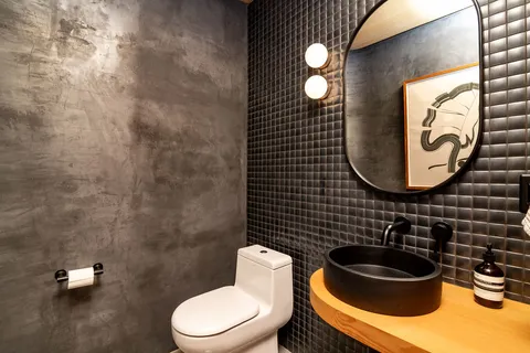 $1,998,000 | 1700 Riverview Street, Austin, TX 78702