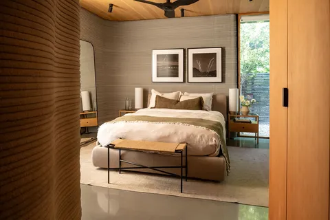 $1,998,000 | 1700 Riverview Street, Austin, TX 78702